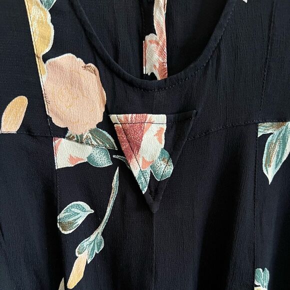 Staring At Stars Floral Print Romper - Picture 8 of 10